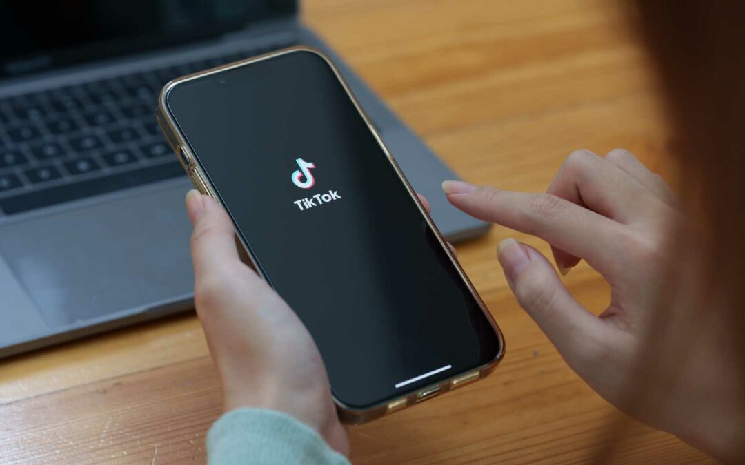 Pourquoi TikTok est-il incontournable pour les marques jeunes?